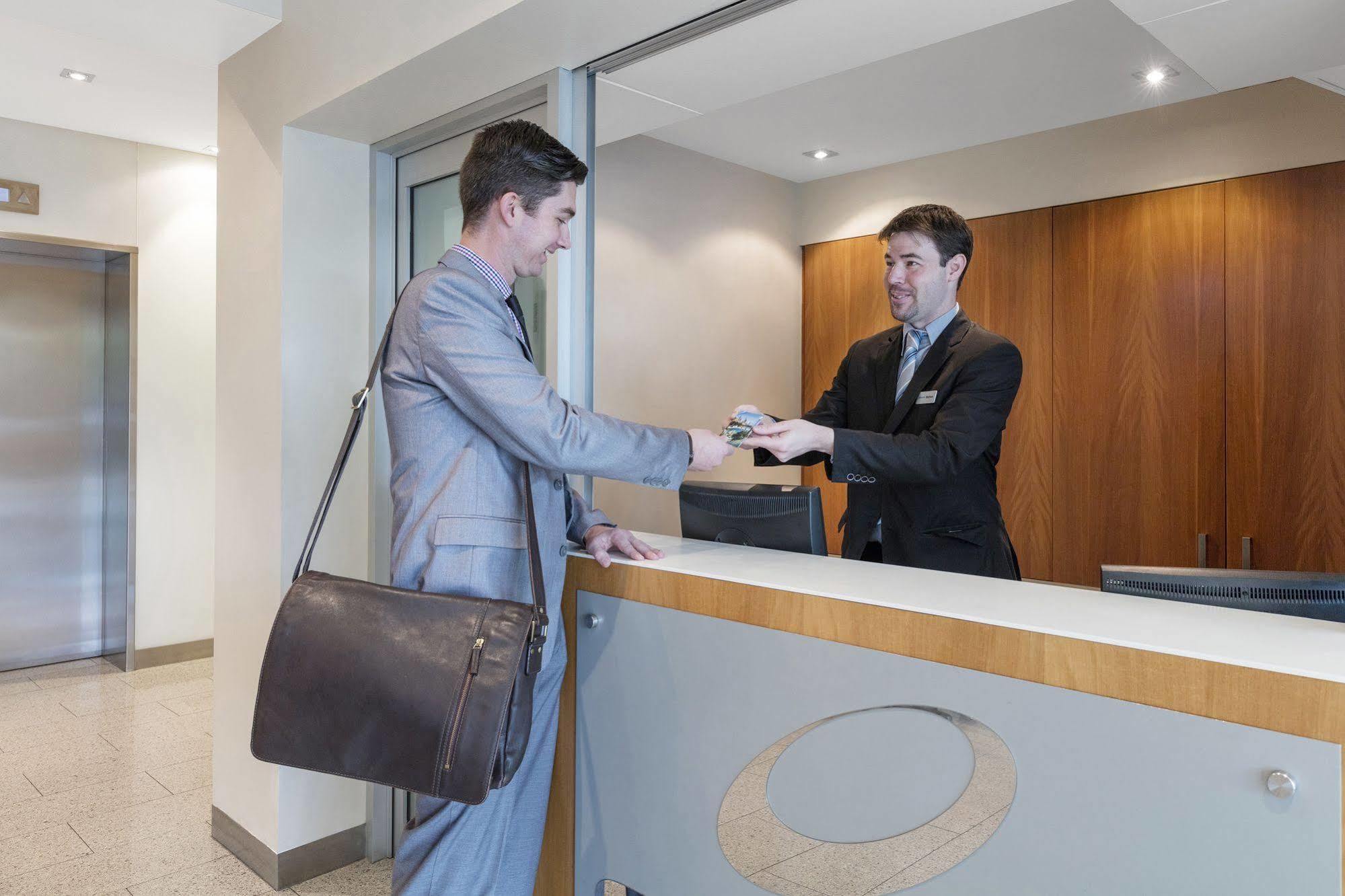 אדלייד Oaks Glenelg Liberty Suites מראה חיצוני תמונה